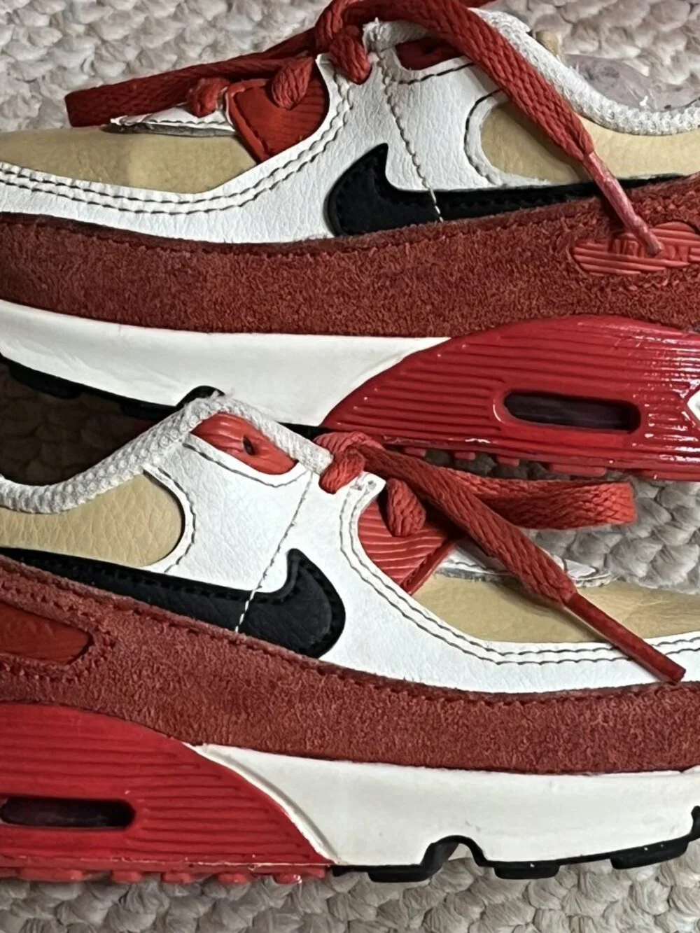 NIKE Air Max 90 Toddler Boy's Size 8C Sesame Red Black Boxed Sneakers CD6868-200